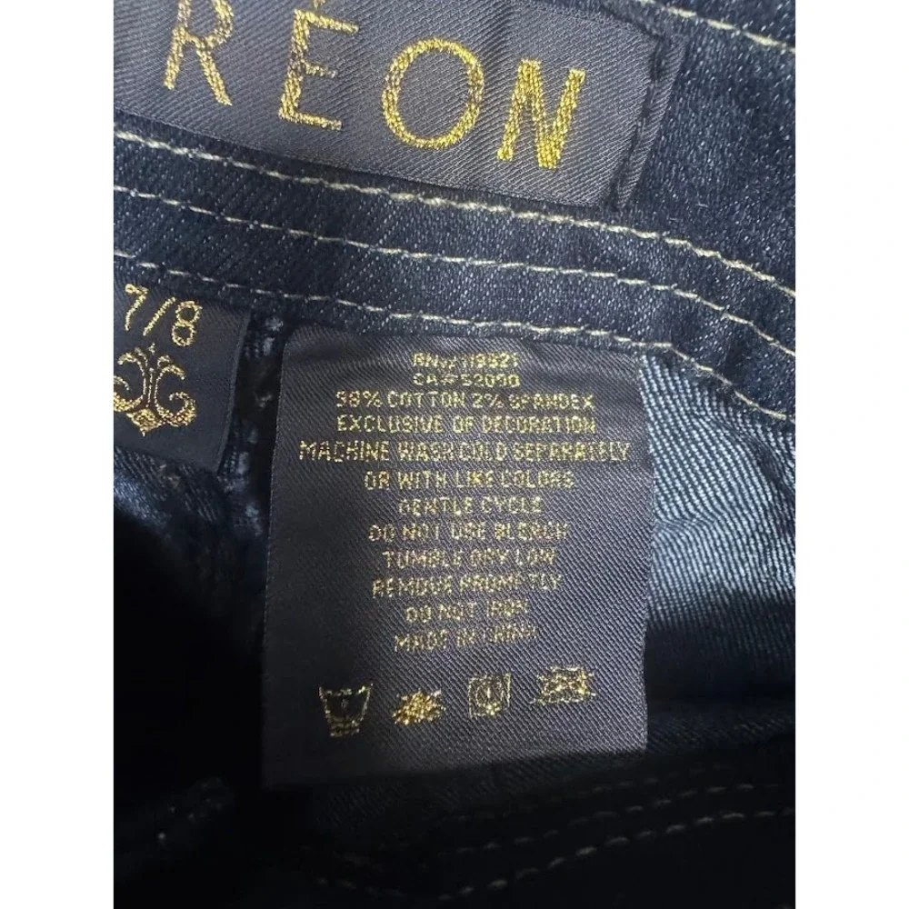 Dereon Mens Dark Wash Denim Cargo Shorts Contrast Stitch Streetwear Size 7/8 NWT